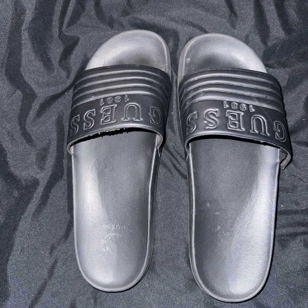 GUESS Women’s Slides – Size 9